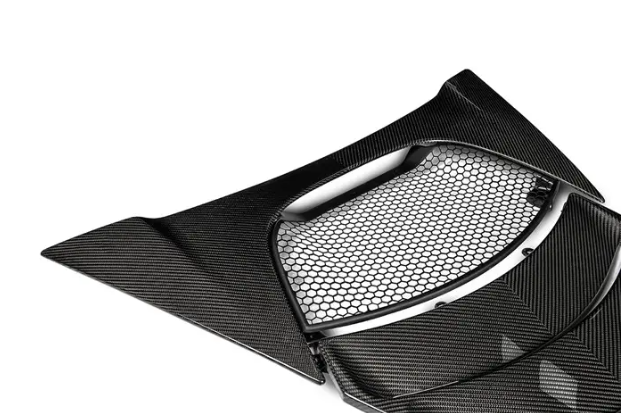 mclaren 720s carbon fiber engine cover 2